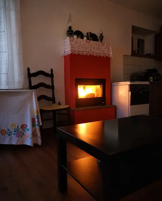 Επένδυση τζακιού με γυψοσανίδα σε κατοικία